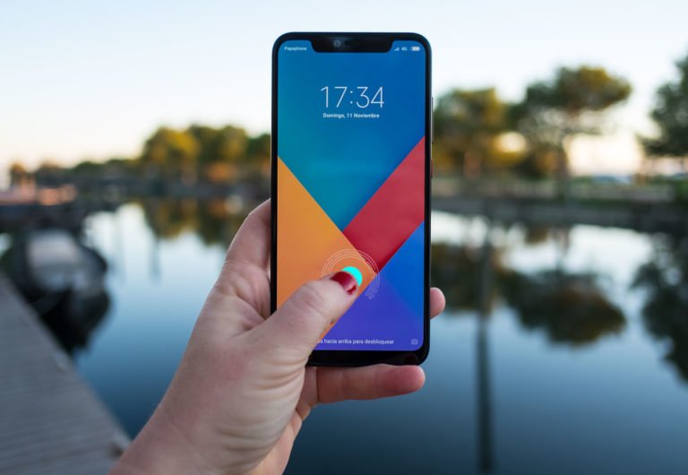 Al final,Una buena detección facial es mejor que un sensor de pantalla deficiente